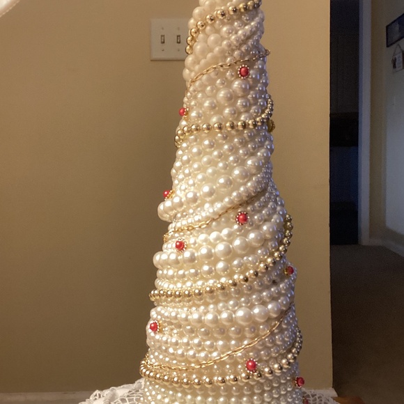 Vintage Pearl tree red highlighted with red pink beads necklaces mantle art - Picture 7 of 10